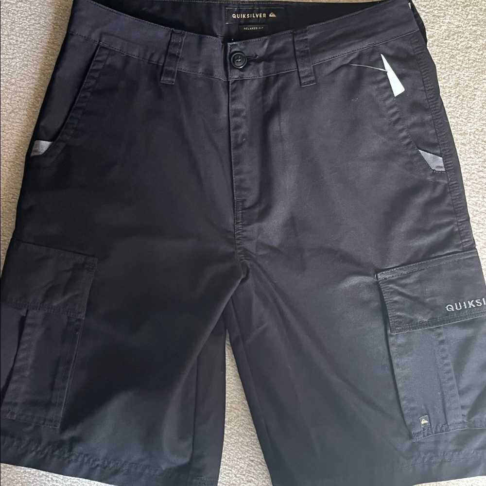 Men’s Quick Silver Cargo Shorts size 30
